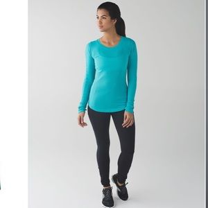 Lululemon 5 Mile Long Sleeve in Peacock Blue size 10/12